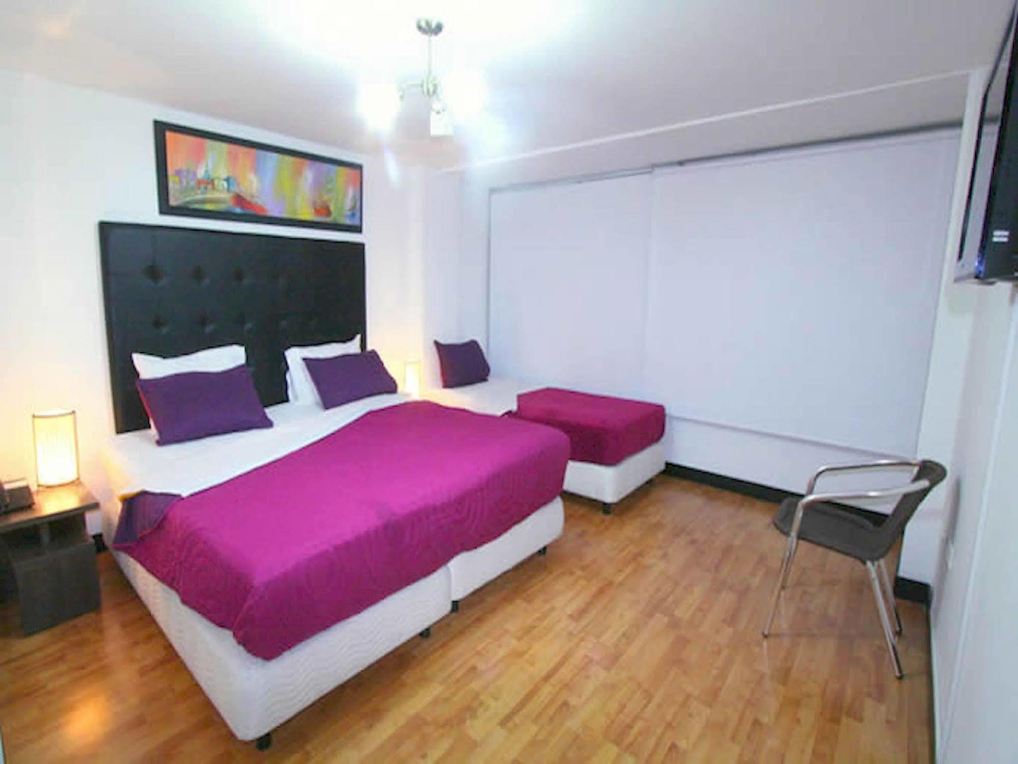 Hotel Aj Ferial