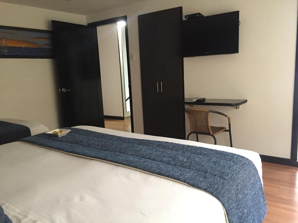 Aj Ferial 3* Bogotá